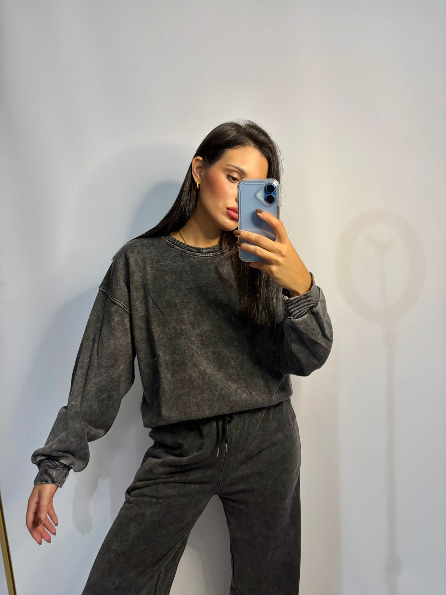 CHANDAL GRIS DESGASTADO