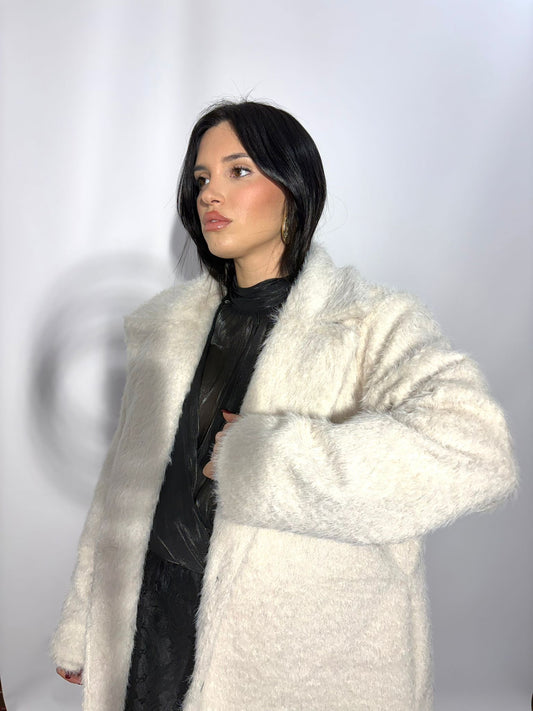 ABRIGO PELO SINTÉTICO