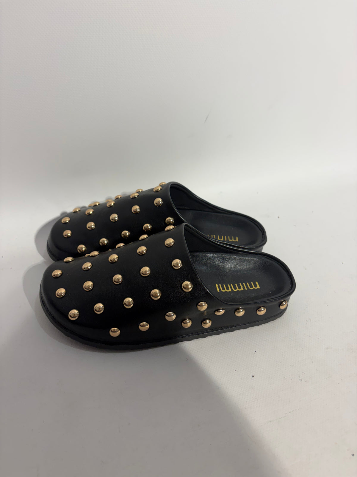 ZUECOS TACHUELAS